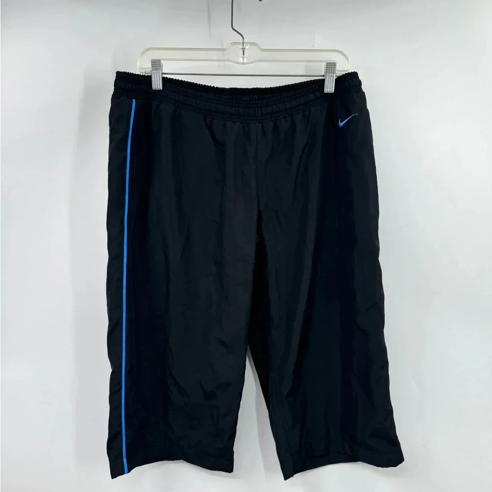Nike The Athletic Dept. Women's size L Cropped Track Pants Mesh Lined Black